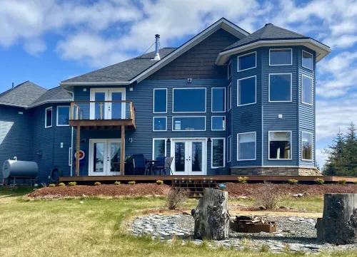 Gorgeous large 2-bdrm w'mtn views, lg yard, fire pit in delightful Anchor Point Hotels in Anchor Point