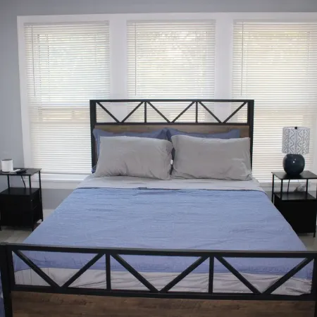 Spacious, Fully Remodel 4-bedroom house 2.5 bathroom in charming Carthage