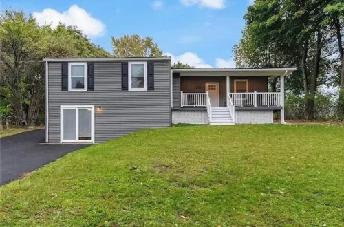 The Hillside House offers a great getaway for family and friends.