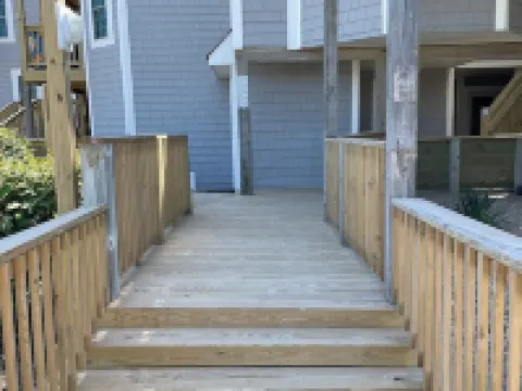 Vitamin Sea-Beautiful Oceanfront-3 Bedroom Condo Located in Duck, NC. 杜克酒店