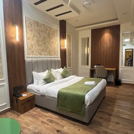 Red Leaf Hotels