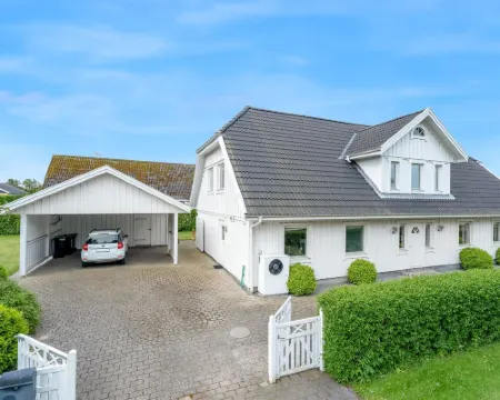 "Brimi" - 300m from the sea ナクスコウのホテル