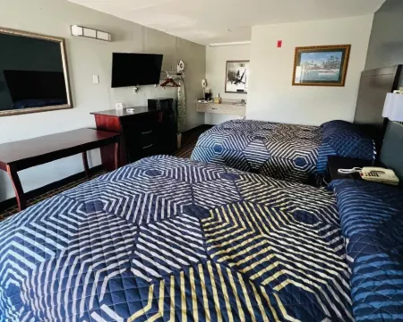 Lake Seminole Inn ジャクソンのホテル