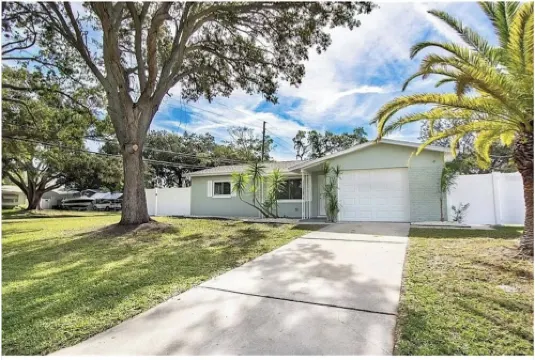 NEW! The Seafoam Bungalow - close to beaches!