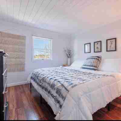Harbor View Apartment, Boothbay Center, Walk to Shops, Restaurants, Footbridge Rooms