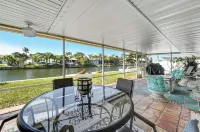 No.162 - Eclectic designer MCM canal-front home blocks from beach, sun, and fun!