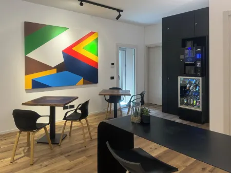 AdisArtur Elegant Rooms Отели в г. Делло