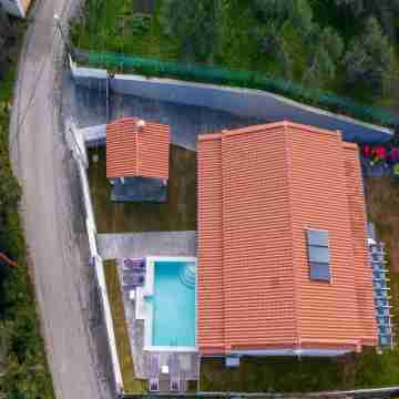 Villa in Messonghi with Pool and Sea Nearby Hotel Exterior