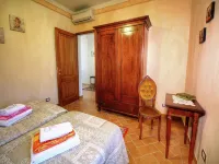 Tuscan Retreat with Pool Hotels in Lucignano