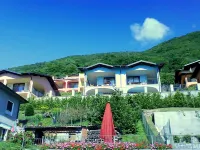 Oggebbio Getaway with Views