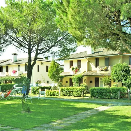 Villa in Caorle near Spiaggia Tartaruga