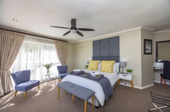 Plattekloof Premium Lodge Hotels near N1 City