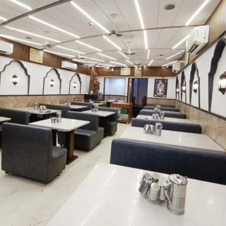 Hotel Kant by GoHotels - Near Shree Dwarkadhish Temple