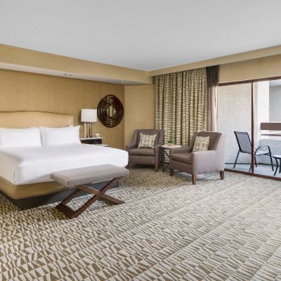 1 King Bed Arizona Room Hilton Phoenix Airport Promo Code