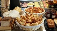 Hotel Campanile Nature - Cergy Pontoise - breakfast