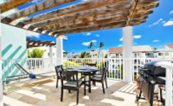 Playa Turquesa 1 Bdr Penthouse + Loft-Ocean View - Sleeps 4 Direct Beach Access