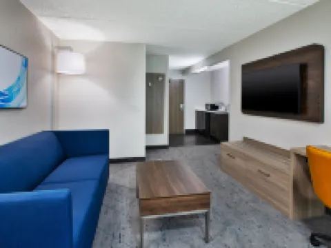 Holiday Inn Express & Suites EDEN PRAIRIE - MINNEAPOLIS by IHG Hotels in Eden Prairie