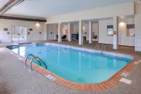 Holiday Inn POPLAR BLUFF by IHG - Swimmingpools