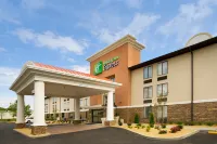 Holiday Inn Express Waldorf Hotels in Saint Charles