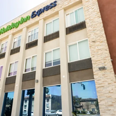 Holiday Inn Express ANAHEIM WEST by IHG
