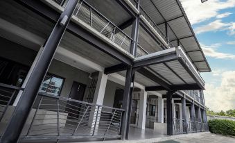 B2 Lanna Boutique & Budget Hotel