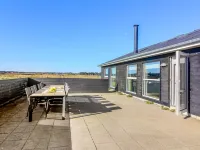 "Kirsi" - 1.6km from the Sea - 停車場