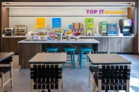 Tru by Hilton Commerce فنادق في Commerce