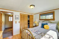 Hike, Bike & Boat: Cabin w/ Dock on Seeley Lake! - Интернет
