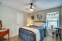 Home 1 Mi to Historic Gingerbread District and Dtwn! - 3-Star