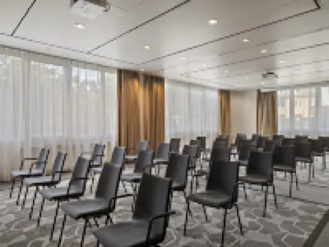 Leonardo Hotel Mainz マインツのホテル