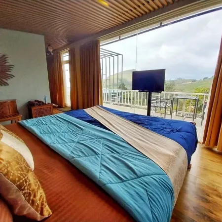 La Niebla Farm Resort