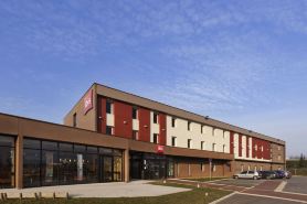 Ibis Beauvais Aéroport