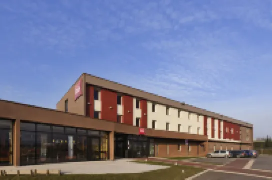 宜必思博韋機場飯店