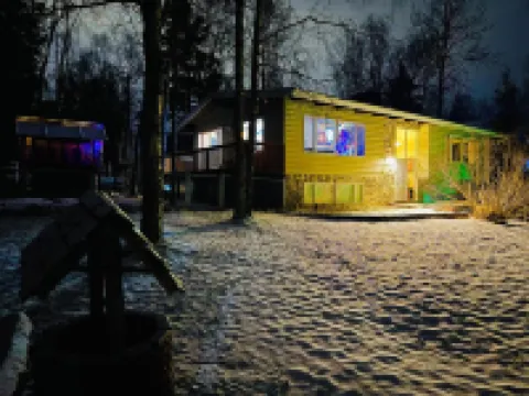 Hot Tub Mountain Views Cozy Fireplace!