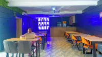 H3 Hotel and Events Centre. - breakfast