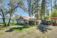 Waterfront Deck w/ Fire Pit: Lake Spokane Gem! - 3 tähden