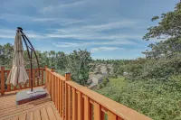 5 Mi to Dtwn Tacoma: Modern Studio Retreat - Kitchen