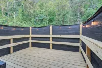 Hudsons Hideaway Cabin on Creek in Beattyville!