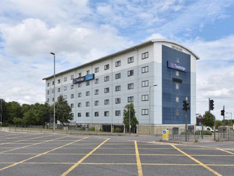 Travelodge Cheshunt