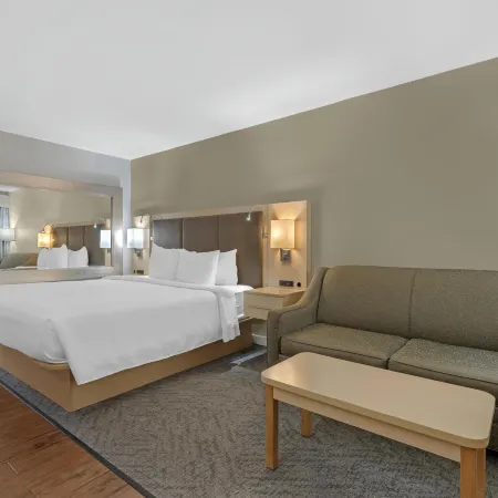 Best Western Plus South Coast Inn