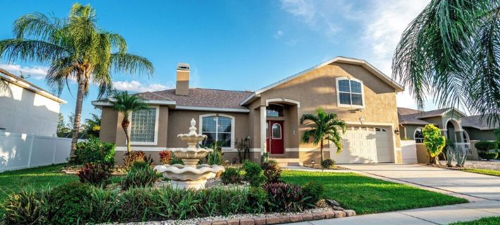 Sunshine State Escape with Heated Pool & Comfort Hotels in Apollo Beach