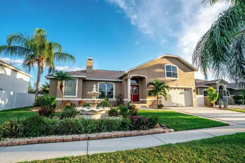Sunshine State Escape with Heated Pool & Comfort - 3 stjerner