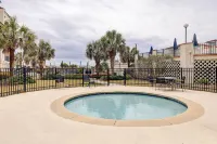 Villa Capriani Condo w/ Direct Beach Access! - Villas