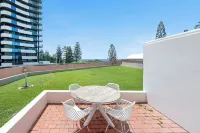 ULTIQA Points North Coolangatta