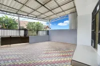 Hotel O MIOXIO Syariah Kost Hotels in Ponorogo