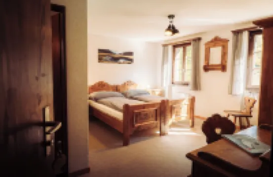 Grünsee Mountain Lodge Hotels near Riffelsee