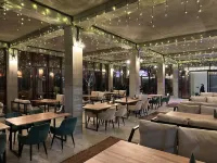 SeaZone Hotel Hotels in Derbent