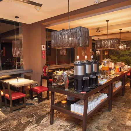 Casa Andina Standard Machu Picchu Отели в г. Агуас-Кальентес