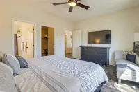 Updated Las Vegas House Patio and Solar Heated Pool Hotels near Mountain Crest Disc Golf Course
