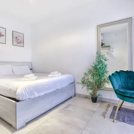 Central Msida Modern Bright Comfortable